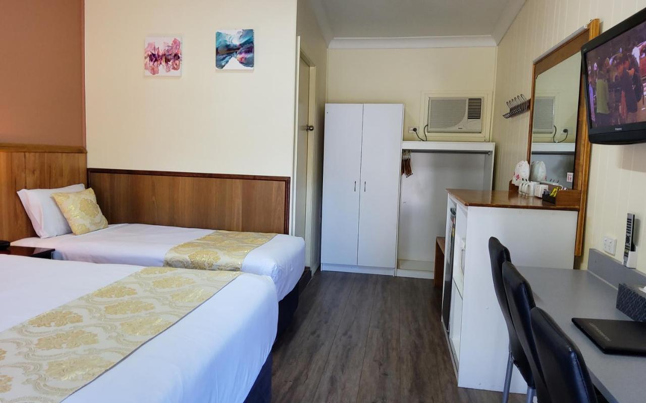 Highway Motor Inn Тари Экстерьер фото